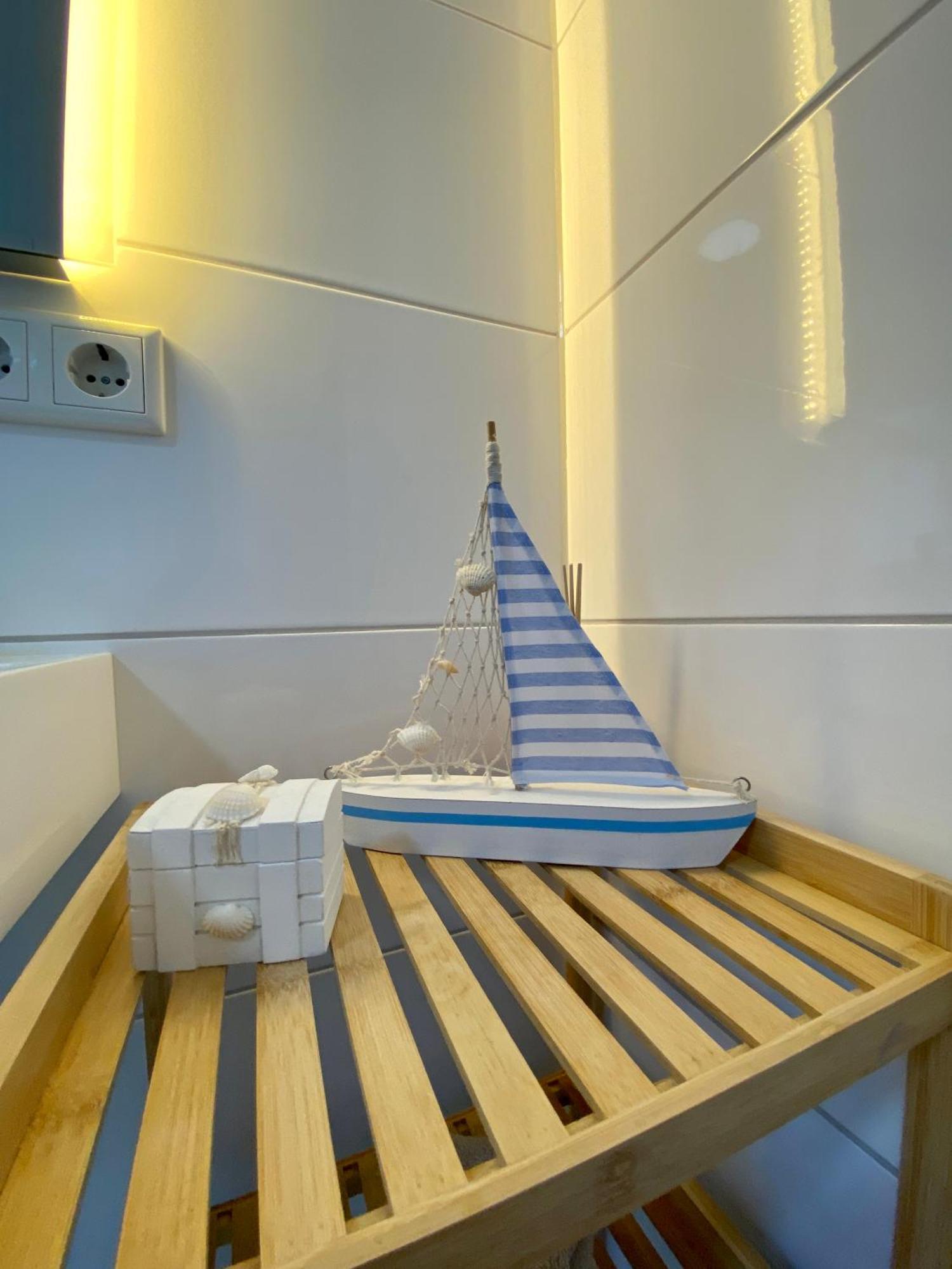 Sleep Well Apartments Detmold - Tempur Beds- Neu - Top Lage - Free Parking - Wifi Luaran gambar