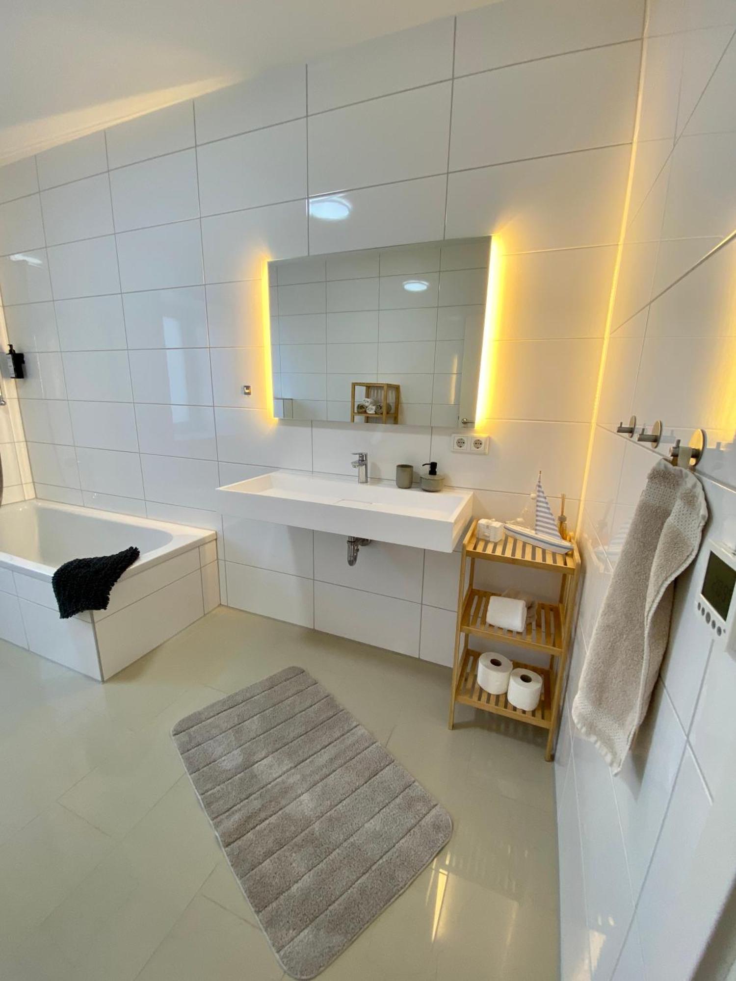 Sleep Well Apartments Detmold - Tempur Beds- Neu - Top Lage - Free Parking - Wifi Luaran gambar